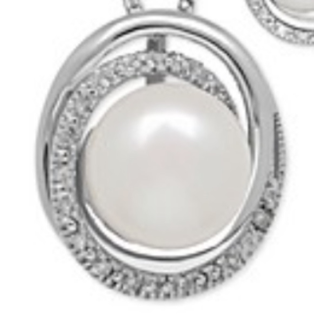 Freshwater Pearl Pendant Necklace